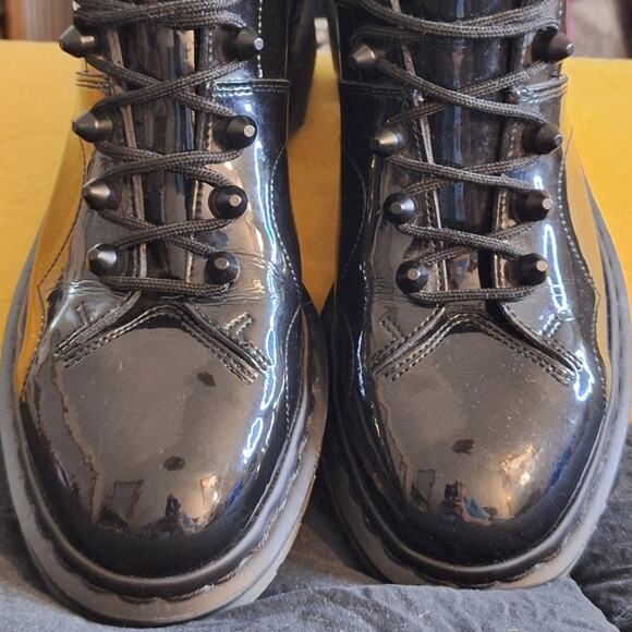 Doc Martens Church Stud Boots Size 8 Black Patent Leather Mid Top Evening Party - Picture 2 of 11